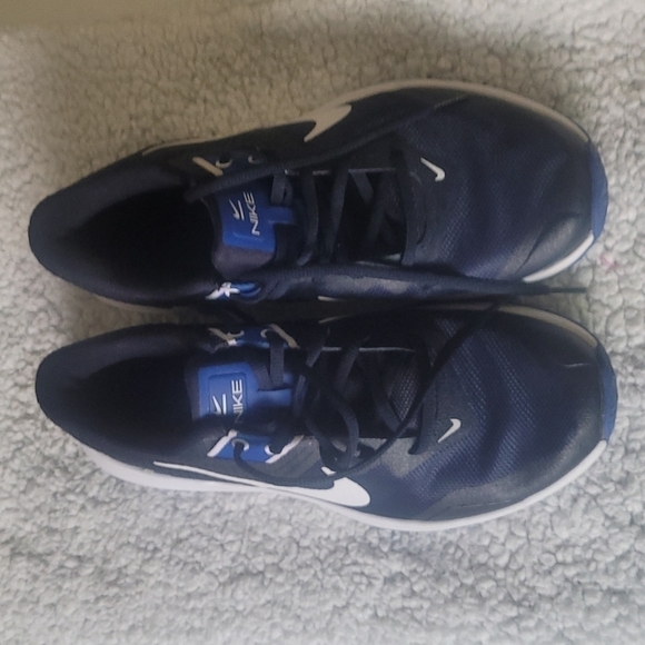 Men Nike Varsity Compete TR3 Training Shoes Dark blue CJ0813-400 in size 8.5 - Picture 1 of 12